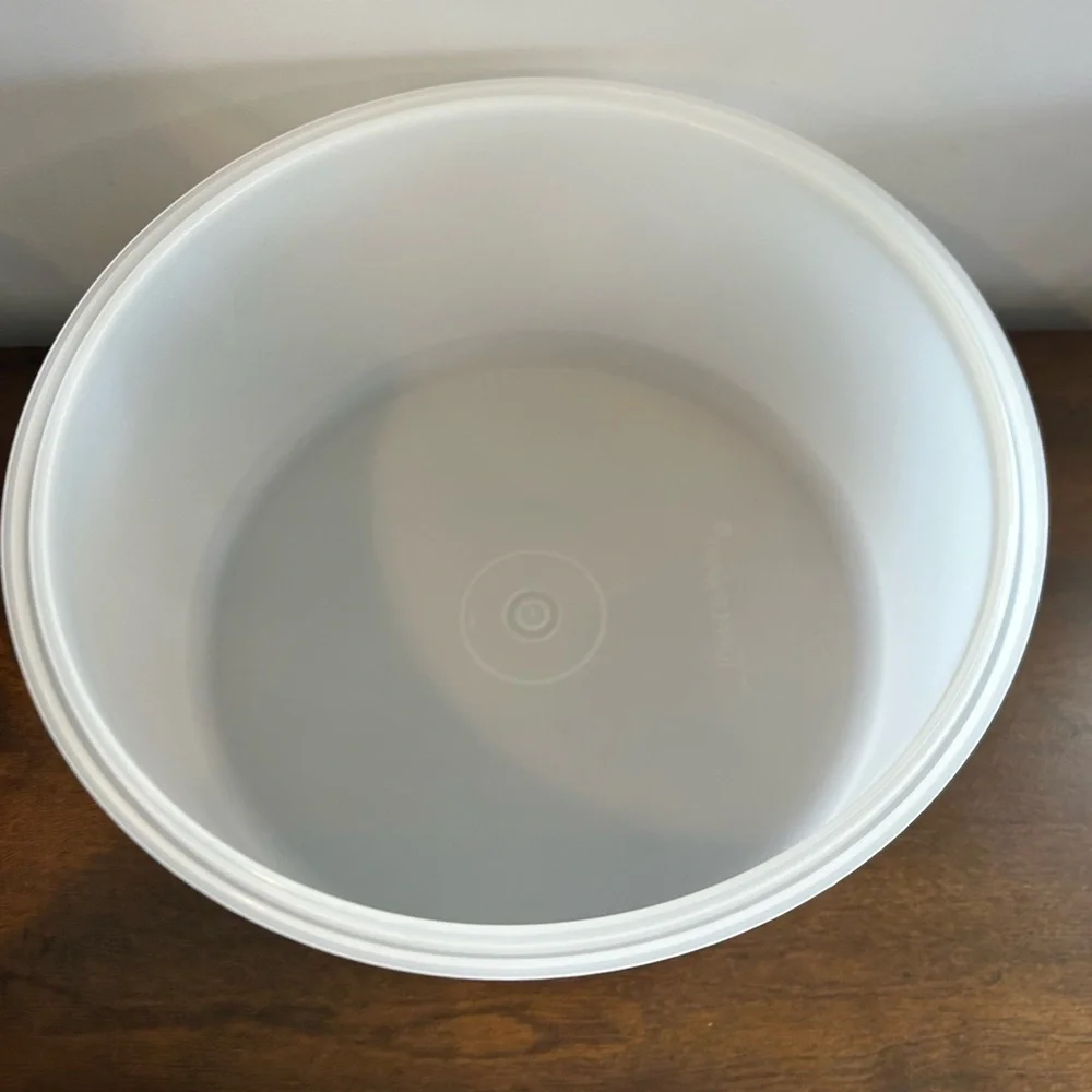 Tupperware 12” Cake Carrier Gold Base 1256-4 Handle 1258-7 Sheer Lid 1257-6 Vtg.